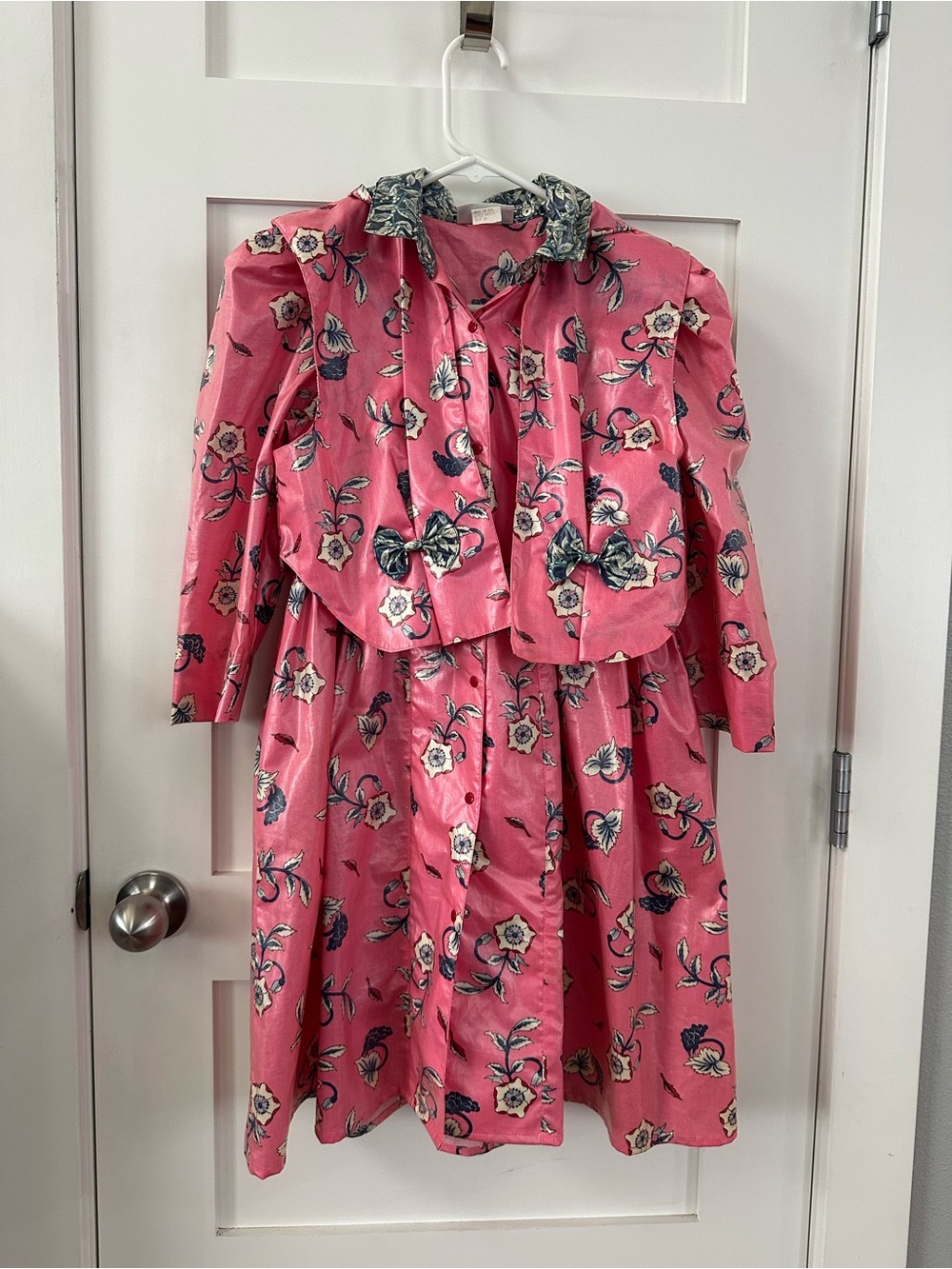 Beautiful Mousefeathers Vintage 80s/90s Pink Floral Kids Raincoat Sz 6x Bows